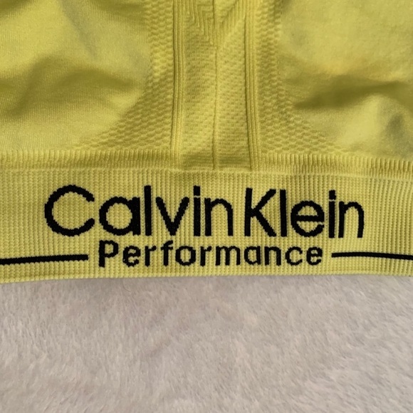 NWOT Reversible Calvin Klein sports bra - Picture 8 of 8